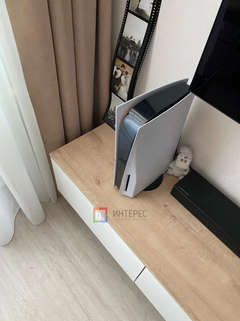 Подвесная тумба под TV